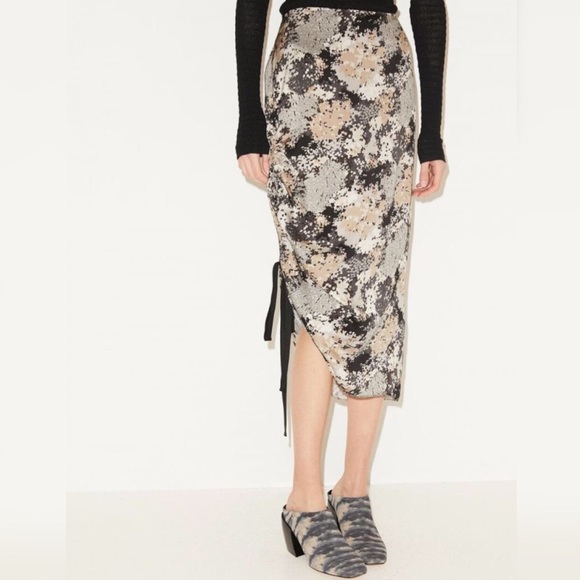 By Malene Birger Cisco Drawstring Ruched Print Midi Skirt - Picture 1 of 8